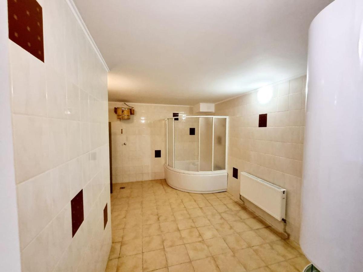 Helen Hotel Nikolayev Luaran gambar