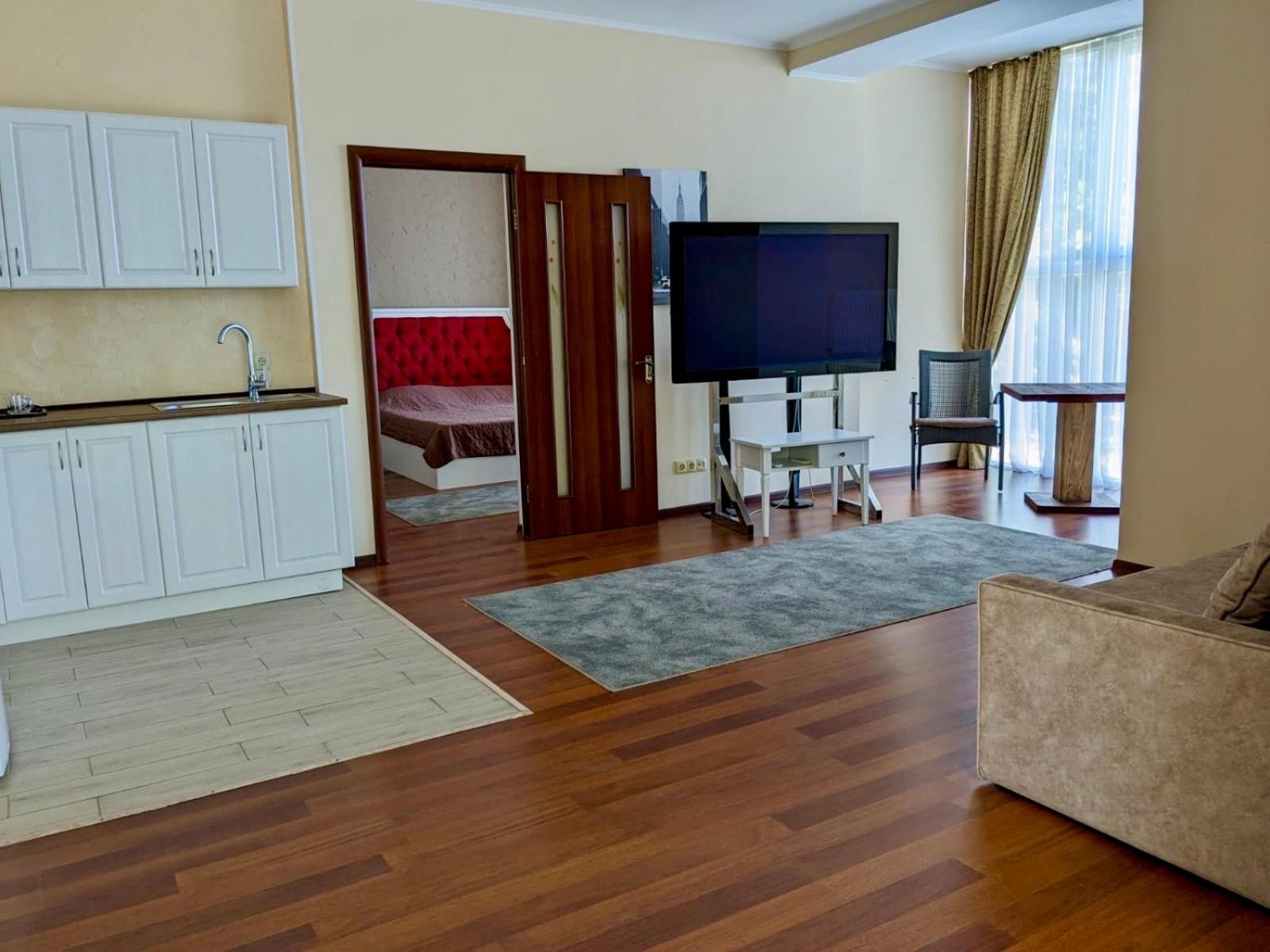 Helen Hotel Nikolayev Bilik gambar