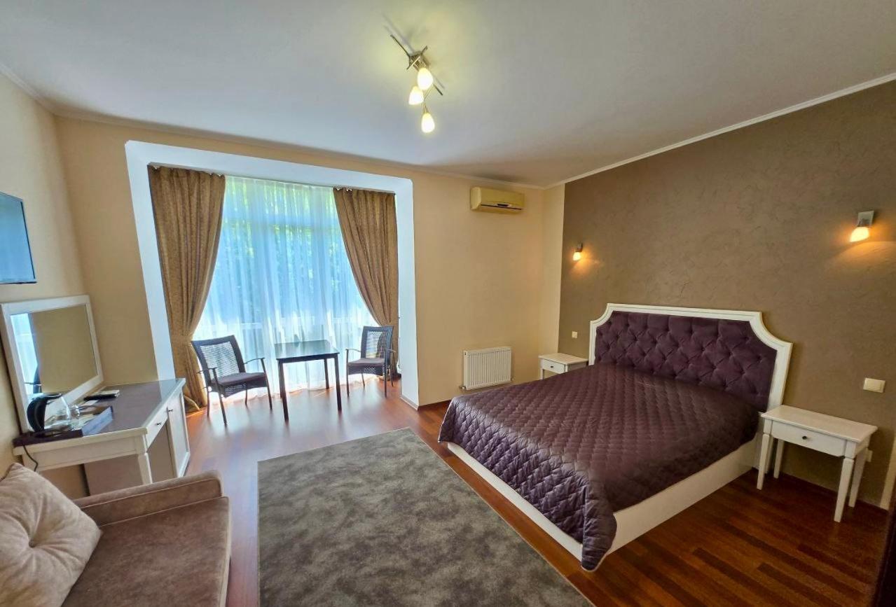 Helen Hotel Nikolayev Luaran gambar