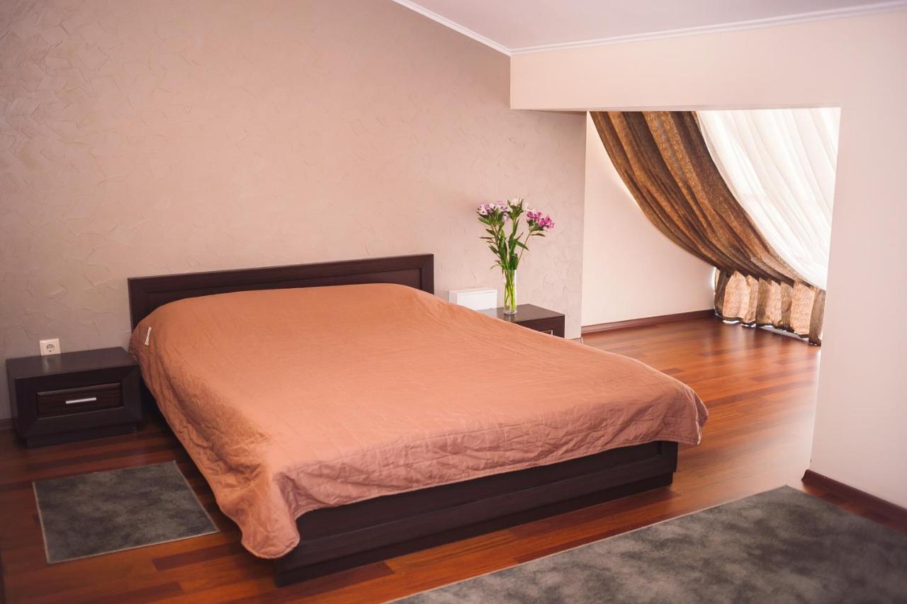 Helen Hotel Nikolayev Luaran gambar