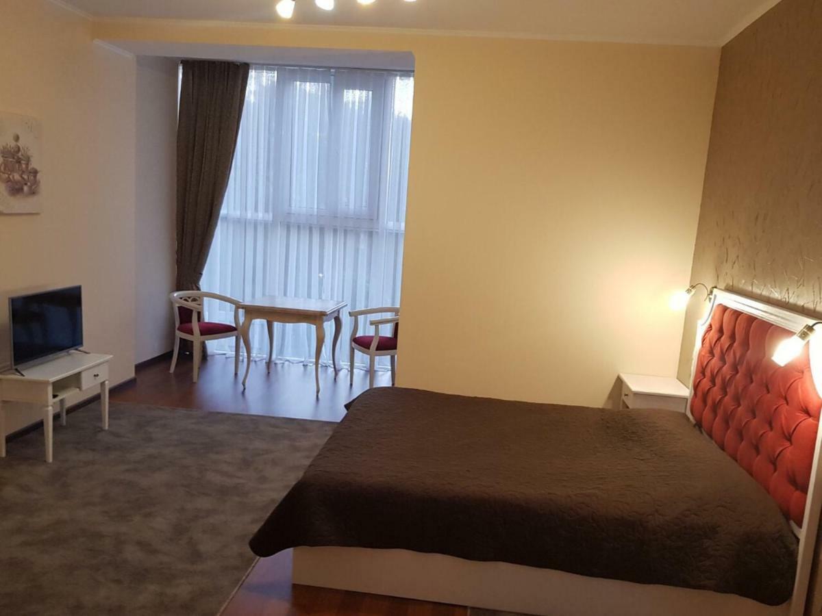 Helen Hotel Nikolayev Luaran gambar